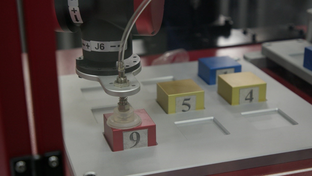 1619598663533048124.jpg 1619598663533048124.jpg